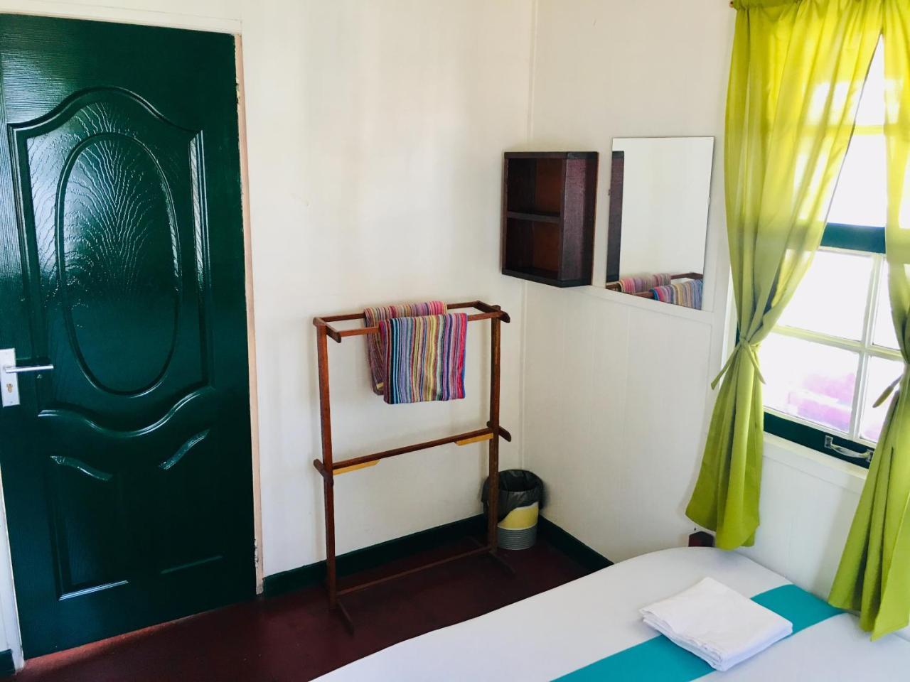 Guesthouse De Kleine Historie Paramaribo Zewnętrze zdjęcie