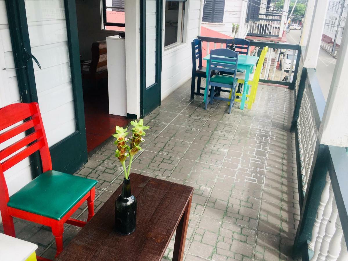 Guesthouse De Kleine Historie Paramaribo Zewnętrze zdjęcie