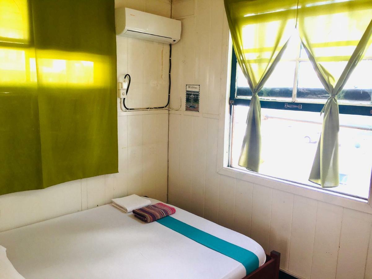 Guesthouse De Kleine Historie Paramaribo Zewnętrze zdjęcie
