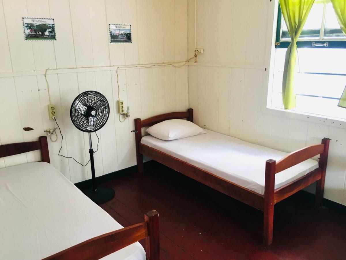 Guesthouse De Kleine Historie Paramaribo Zewnętrze zdjęcie